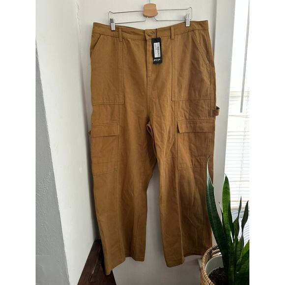 Nasty Gal Pants - NASTY GAL Women's Plus Twill Utility Cargo Trouser | Size 18